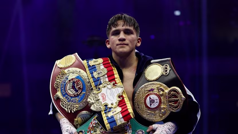 Rodriguez, Vargas'ı nakavtla yenerek üçüncü sıklette dünya şampiyonu oldu