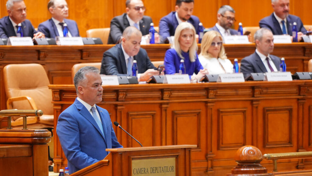 Romanya'da Liberal Başbakan Adayı Vestea Meclis'ten Güvenoyu Alamadı