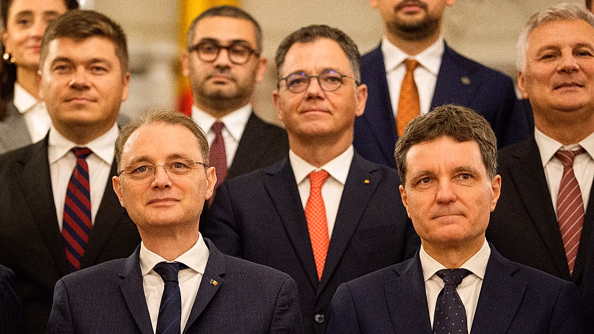 Romanya'da Yeni Başbakan Luca Niculescu ve Kabinesi Yemin Etti