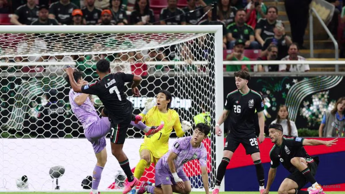 Romo'nun golü Meksika'yı geçirdi ama gol yolları soru işareti