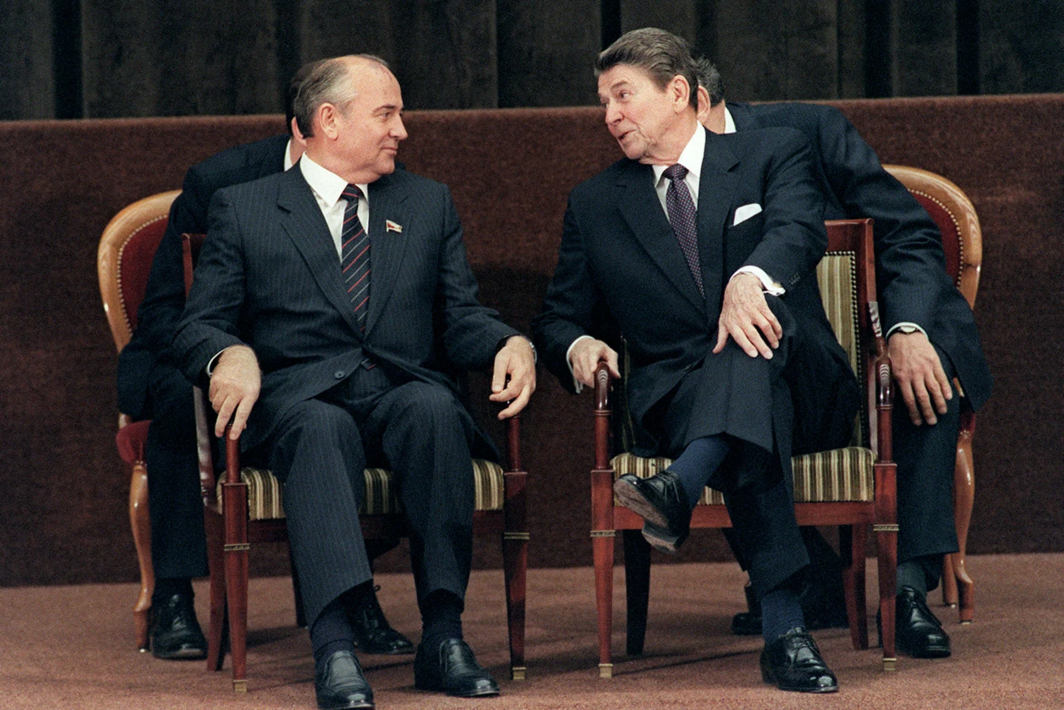 Ronald Reagan Soğuk Savaş'ı Diplomasiyle Nasıl Bitirdi