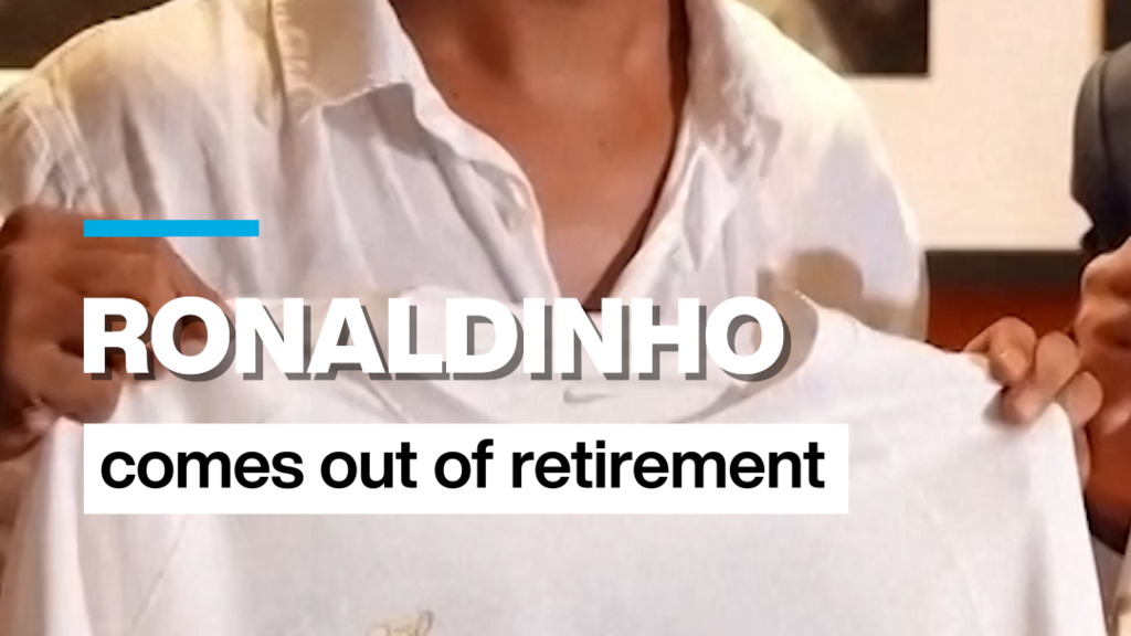 Ronaldinho futbol sahalarına geri mi dönüyor