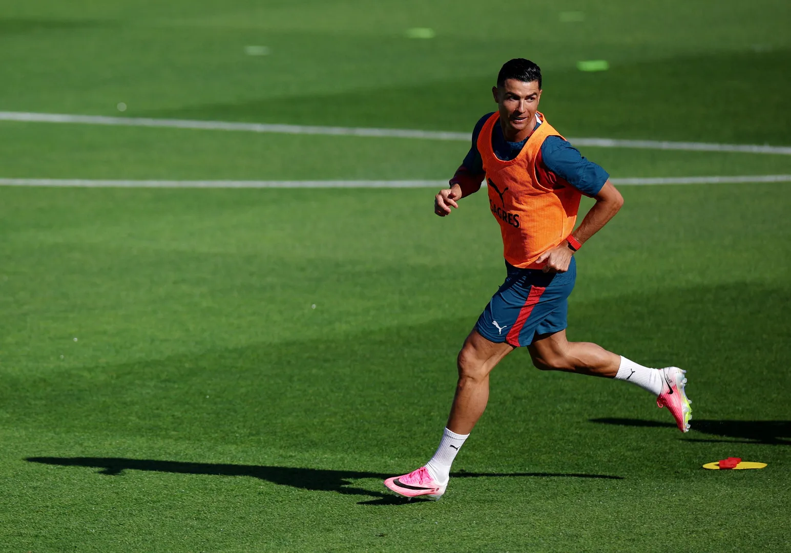 Ronaldo, 6. Dünya Kupası için Portekiz'le çalışmalara başladı