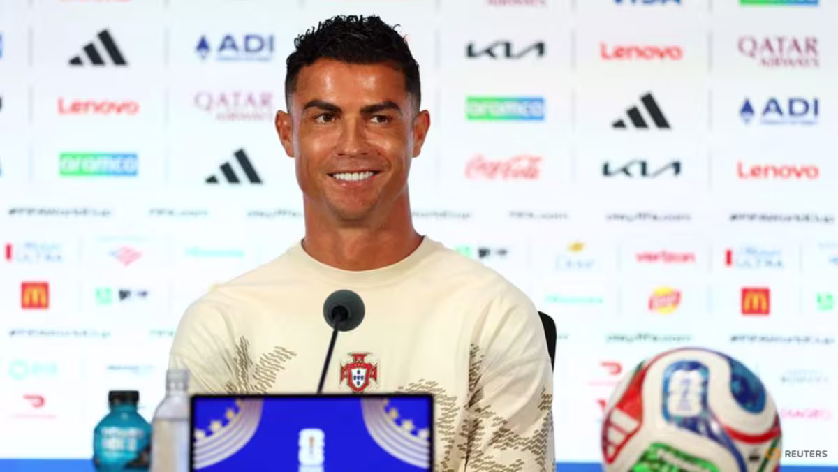 Ronaldo İspanya Maçına Odaklandı, Geleceği İçin Rahat