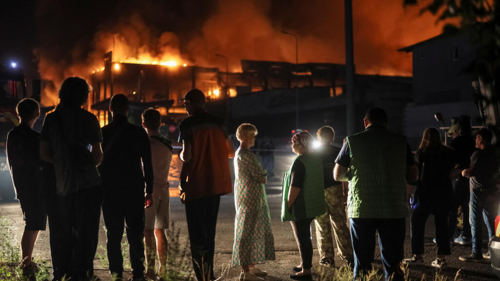 Rus füzeleri Kiev'i vurdu: Yangınlar şehir merkezini sardı