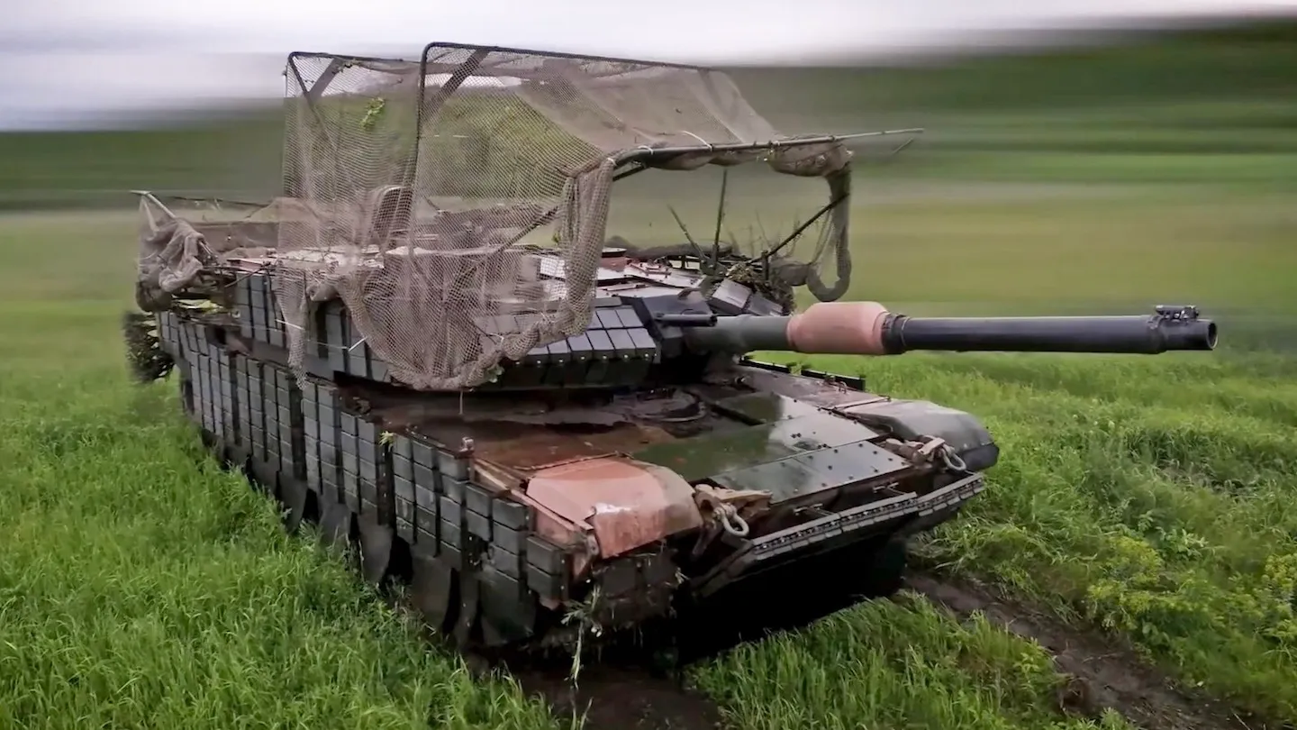 Rus İHA'ları Ukrayna'nın M1 Abrams Tanklarını Çekilmeye Zorladı
