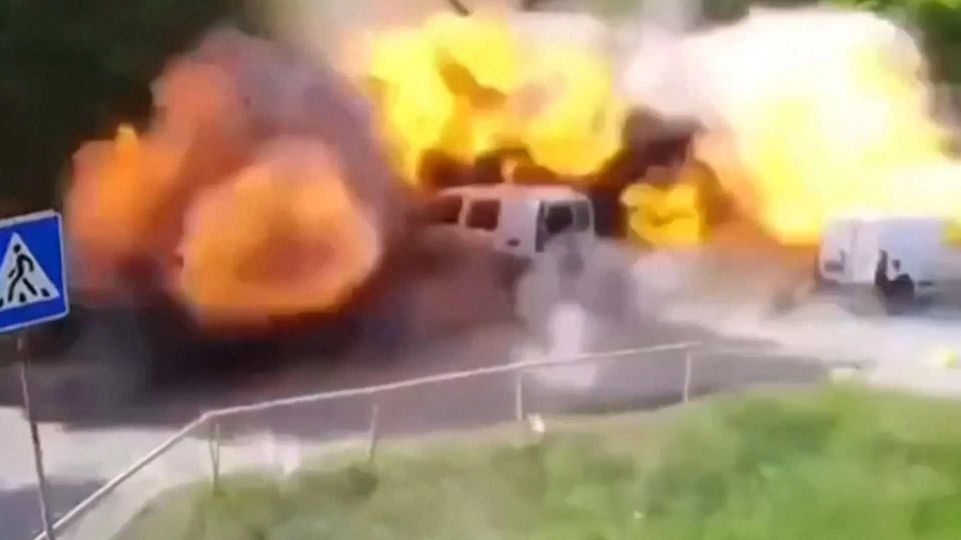 Rus insansız hava aracı saldırısı Ukrayna'nın Zaporijya kentinde patlamaya yol açtı