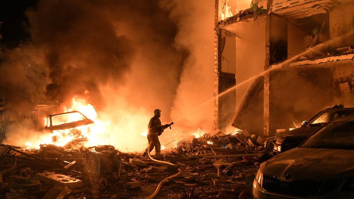 Rus saldırılarında Kiev'de en az üç ölü