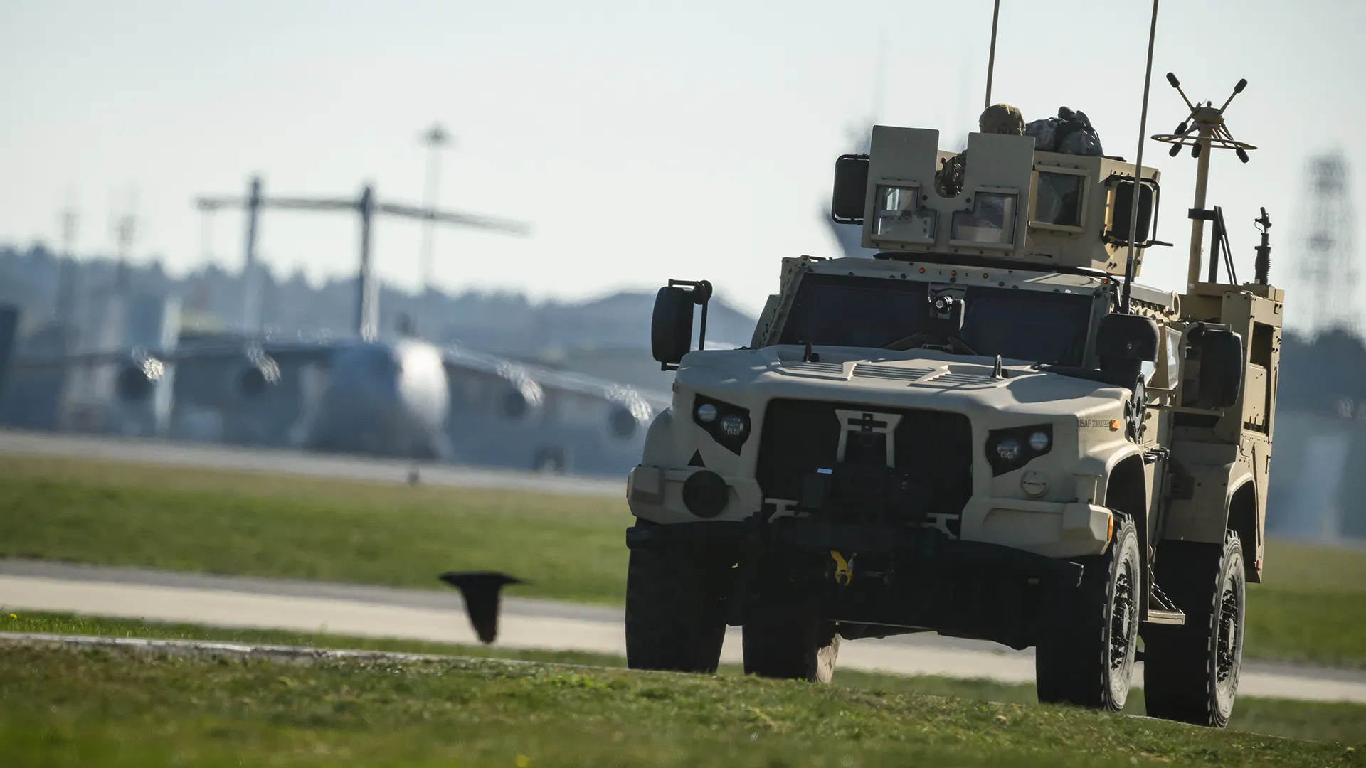 Rapor: ABD'nin İngiltere'deki Üslerine Düzenlenen Drone Saldırılarının Arkasında 'Yüksek İhtimalle' Rusya Var