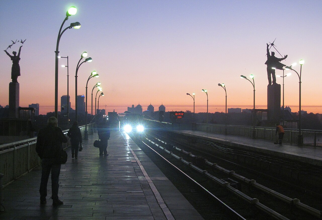Rusya, Kiev Köprülerine Saldırdı: Trafik Felç