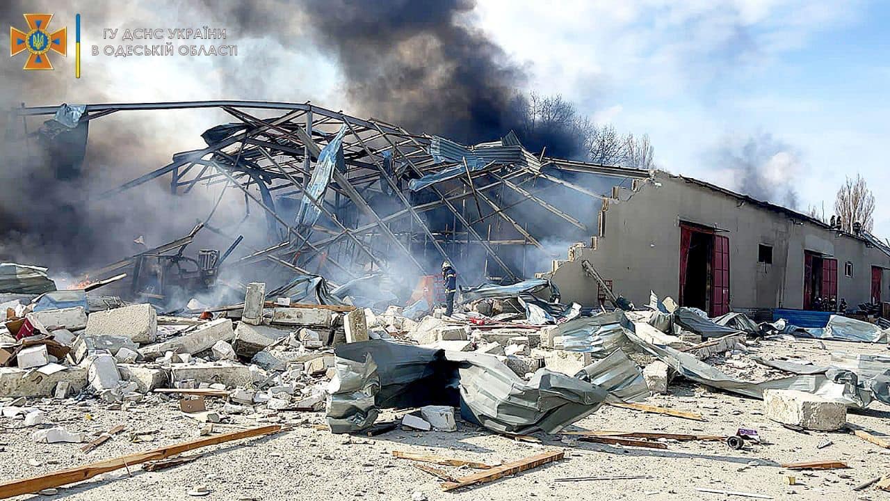 Rusya Odesa'ya 'vahşi' saldırı düzenledi: Çok sayıda ölü var