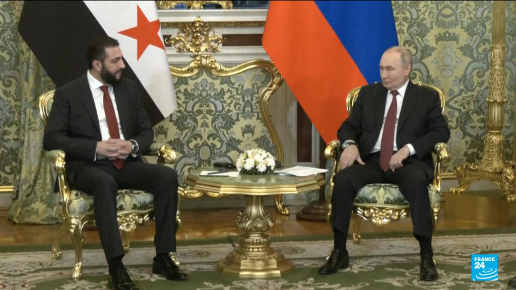 Rusya, Suriye'deki İki Stratejik Üssü Devrediyor