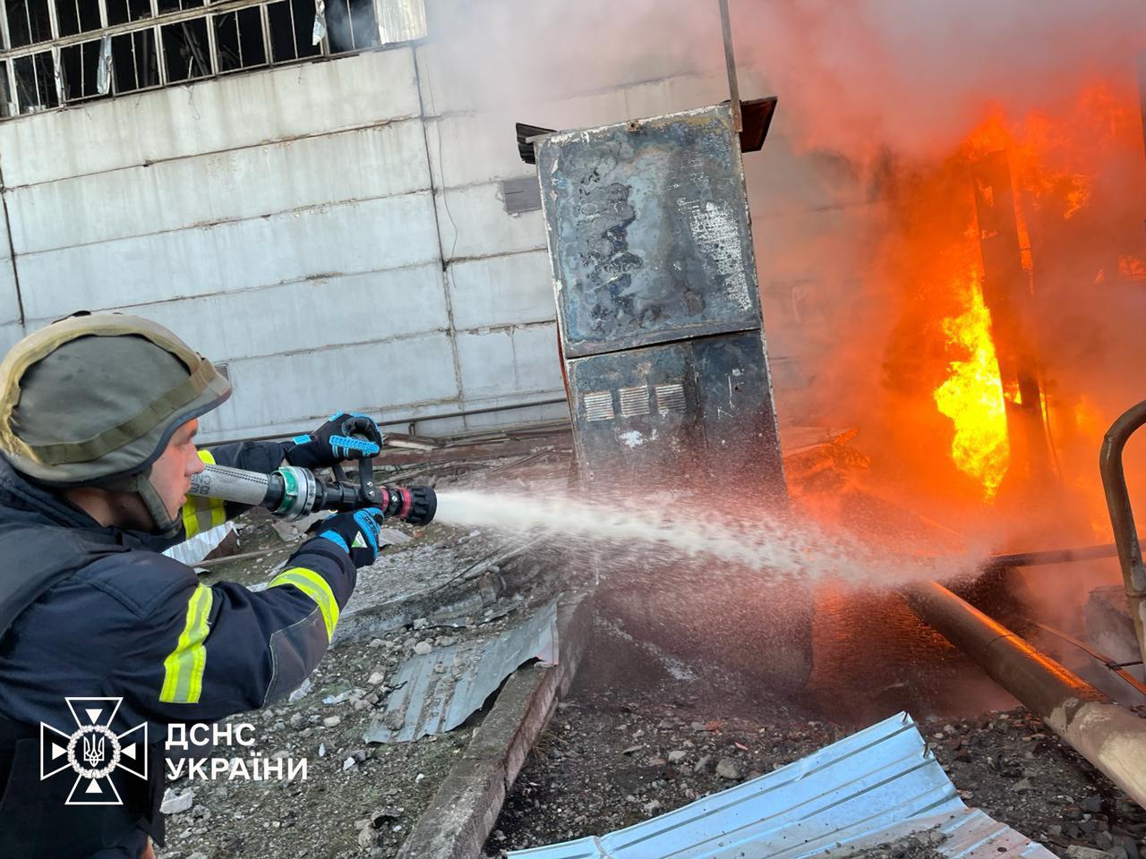 Rusya Ukrayna'nın enerji tesislerine 'kitlesel saldırı' hazırlığında