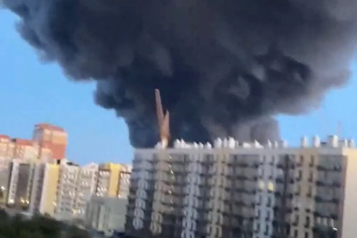 Rusya'nın Volgograd kentinde enerji tesisi insansız hava aracıyla vuruldu