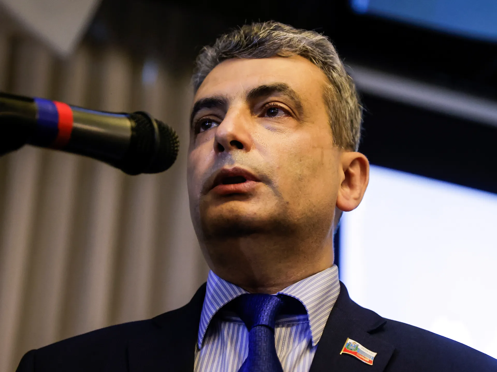 Rusya Yüksek Mahkemesi Yabloko'nun Seçim Yasağını Onayladı, Parti Başkan Yardımcısı Tutuklandı