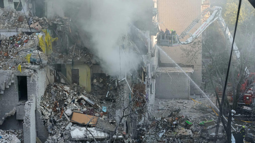 Rusya'nın Kiev'e en büyük saldırısı: 13 ölü, onlarca yaralı