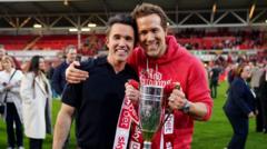Ryan Reynolds ve Rob Mac, tarihi Wrexham pub'ını satın aldı