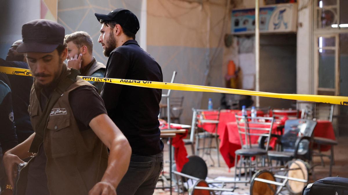 Şam saldırıları zanlıları Macron ziyareti sırasında yakalandı