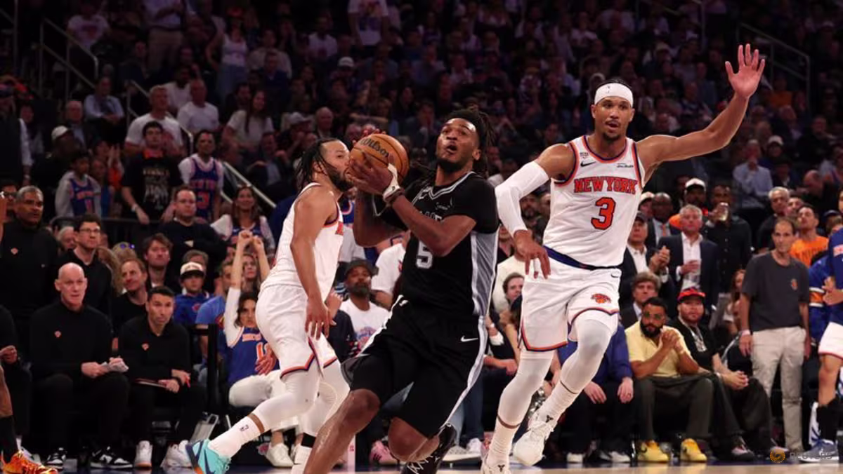 San Antonio Spurs, New York Knicks'i Devirdi