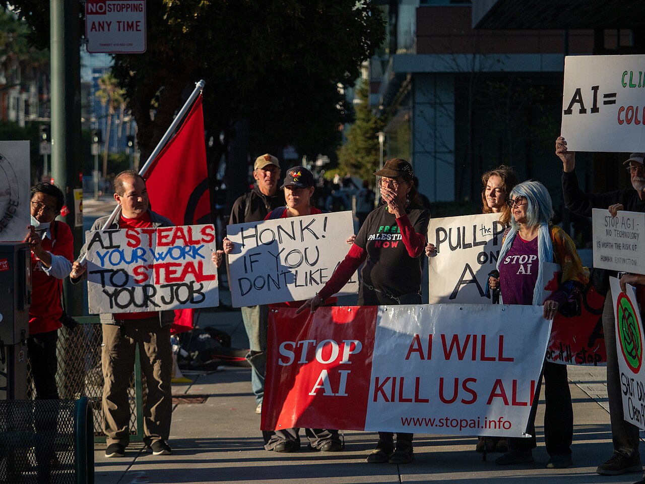 San Francisco'da yapay zeka protestosu: OpenAI ve Anthropic hedefte