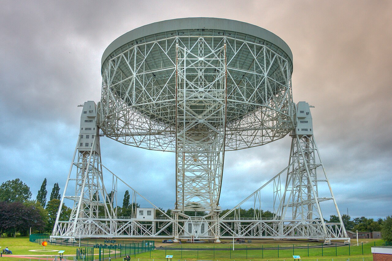 Sanatçılar ve Bilim İnsanları Jodrell Bank Gözlemevi'ni Kurtarma Çağrısı Yaptı