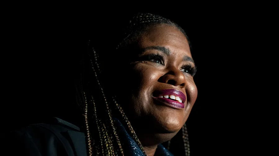 Sanders, Cori Bush'un Kongre'ye dönüş kampanyasına destek verdi