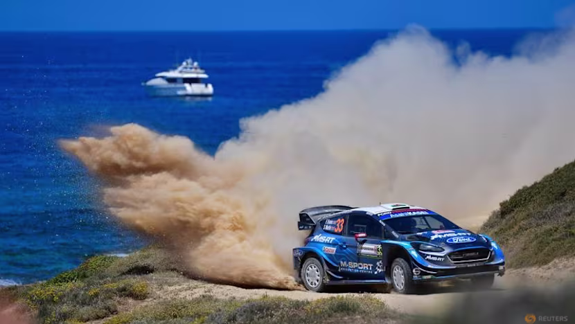 Sardunya Rallisi: Evans, İlk Etap Sonunda Şampiyonluk Rakiplerinin Gerisinde