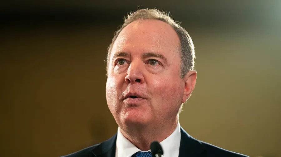 Schiff'ten İran savaşına son vermek için yeni yasa teklifi