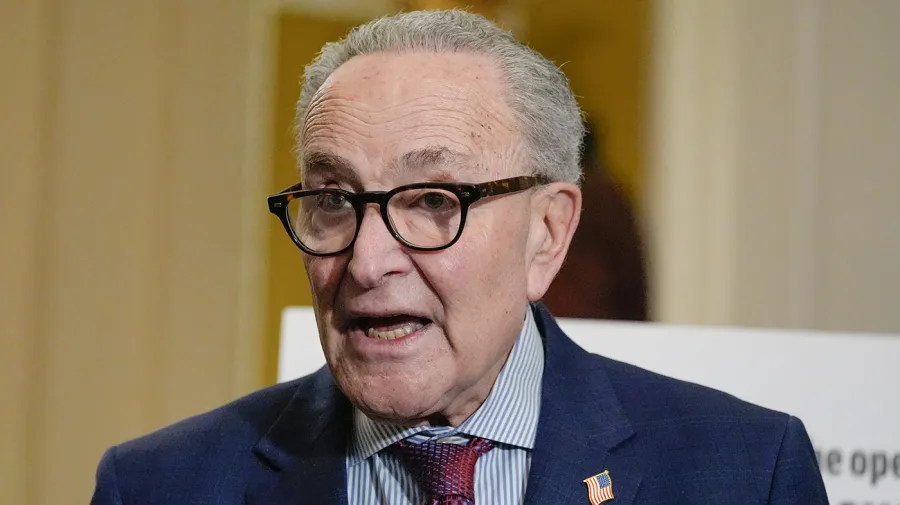 Schumer: Trump'ın İran anlaşması tam bir felaket