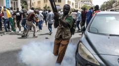 Senegal'de Cumhurbaşkanlığı Yetkilerini Sınırlama Girişimi Tansiyonu Yükseltti