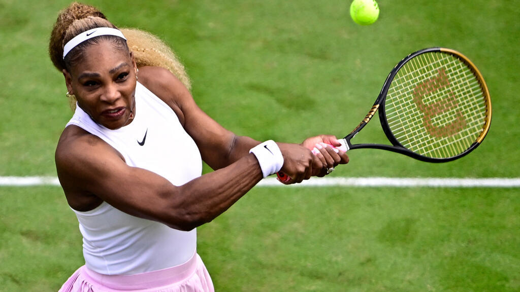 Serena Williams'tan Wimbledon tek kadınlara sürpriz dönüş