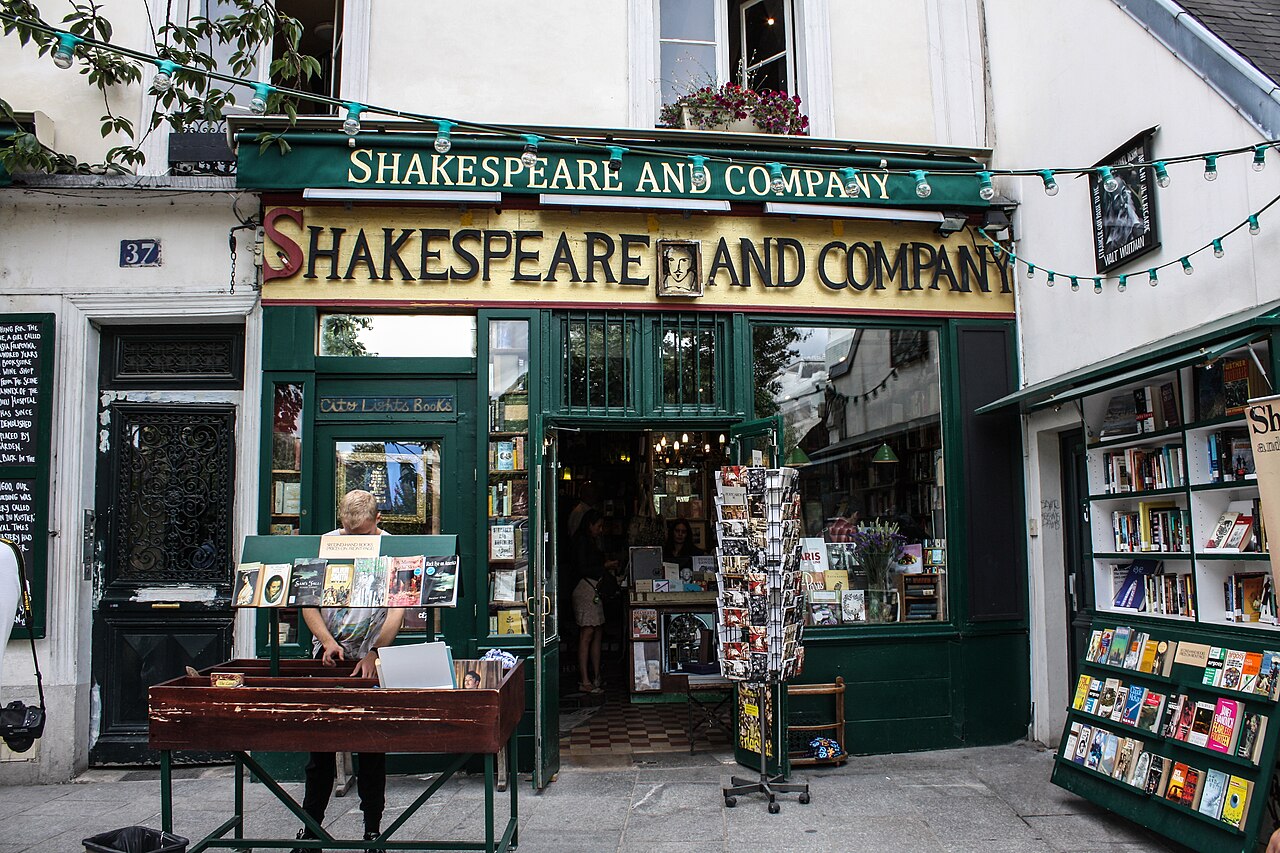 Shakespeare and Company: Dünyaca ünlü kitapçı 75 yaşında