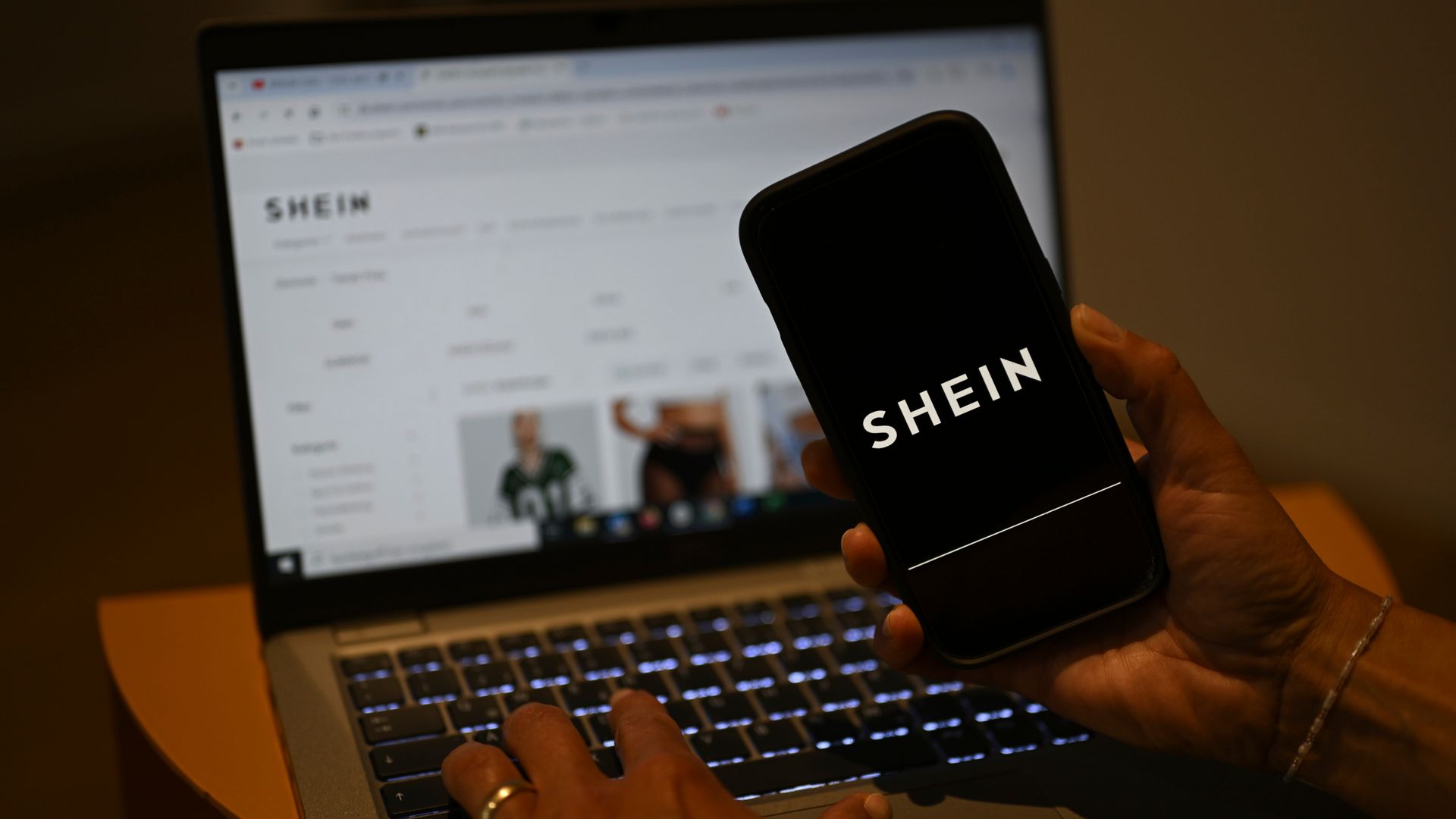 Shein, borsaya açılışta 27 milyar dolarlık değerlemeyi hedefliyor