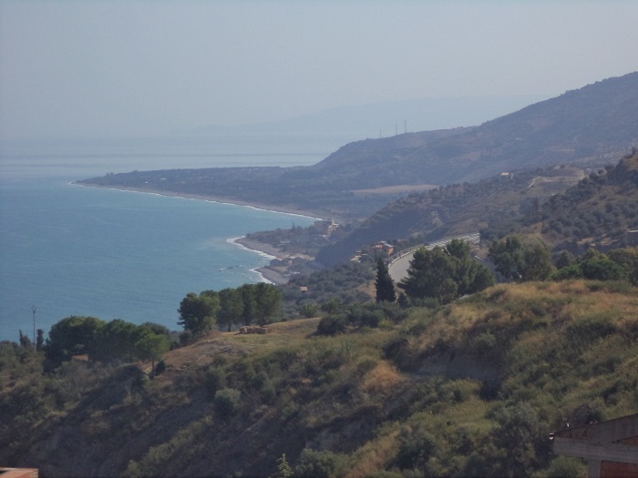 Sicily by Car kurucusuna kundaklama saldırıları sonrası polis koruması