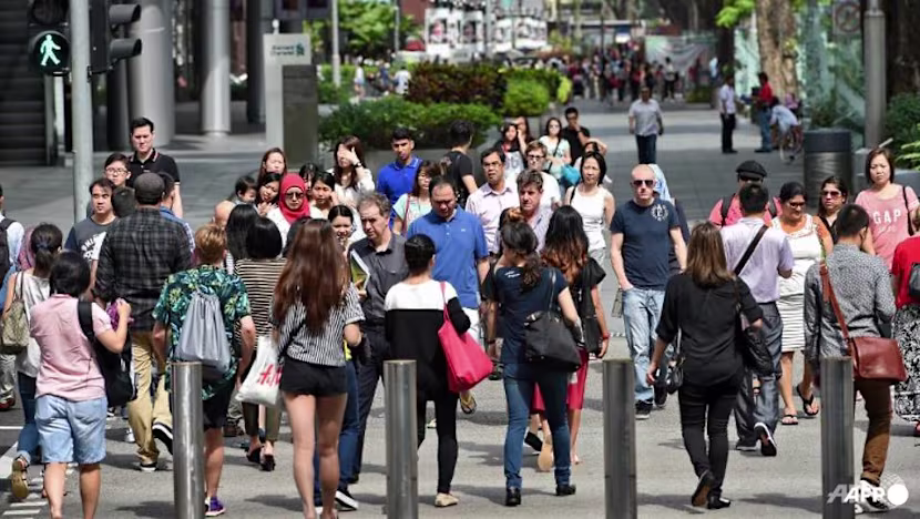 Singapur'da 2,4 Milyon Kişiye Eylül'de Ek Mali Destek Ödemesi