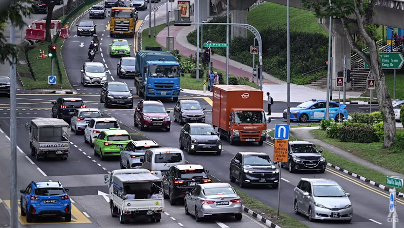 Singapur'da Araç COE Fiyatları Geriledi
