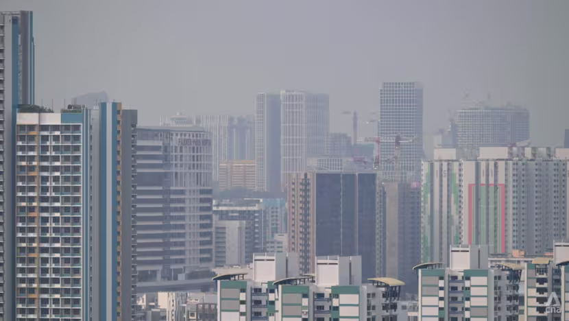 Singapur, Endonezya'daki orman yangınları için üç şirkete daha ihtar gönderiyor