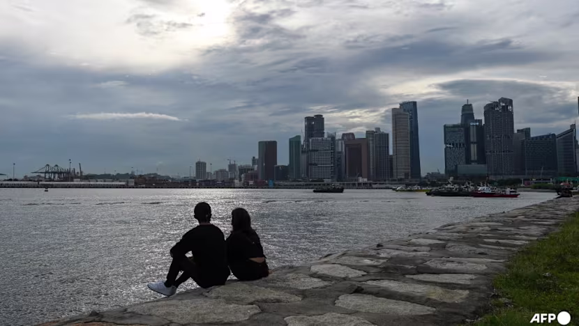 Singapur'da gençler bekarlığı tercih ediyor, aileler küçülüyor