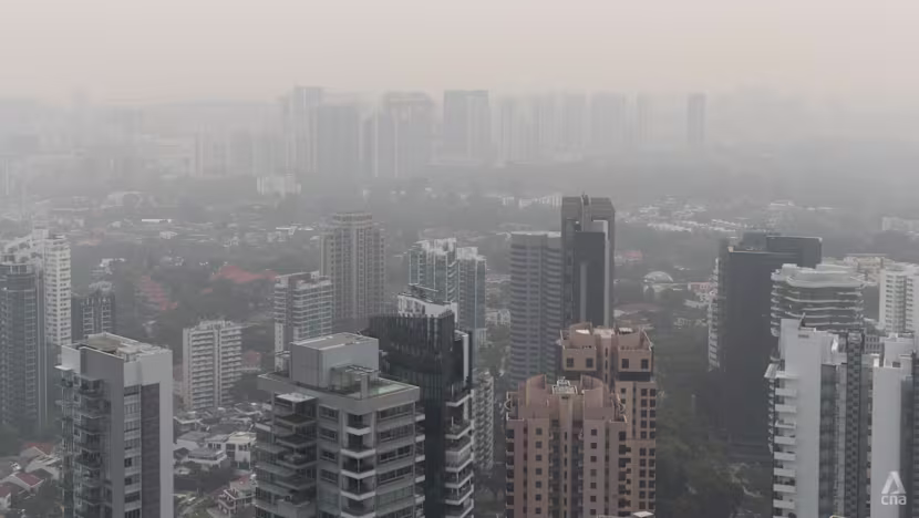 Singapur'da Hava Kirliliği Alarmı: Tüm Bölgelerde PM2.5 Değerleri Yükseldi