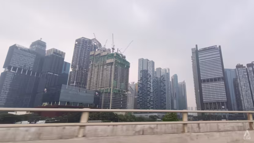 Singapur'da Hava Kirliliği Alarmı: İki Bölgede PSI Sağlıksız Seviyeye Ulaştı