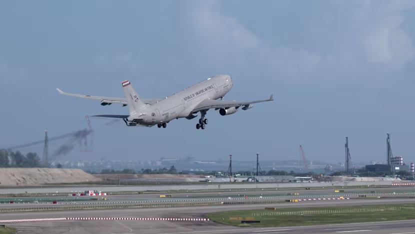 Singapur Hava Üssü Paya Lebar Taşınıyor: RSAF Yeni Piste Geçiyor