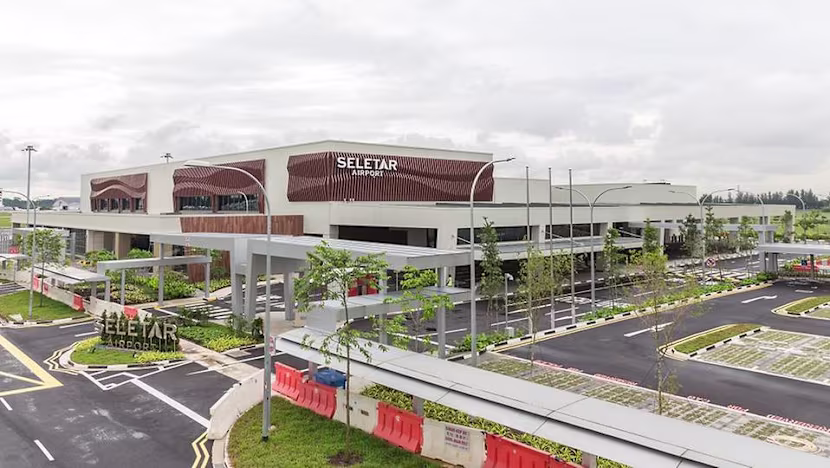Singapur'da Pus Nedeniyle 16 Uçuş Seletar Havalimanı'ndan Yönlendirildi