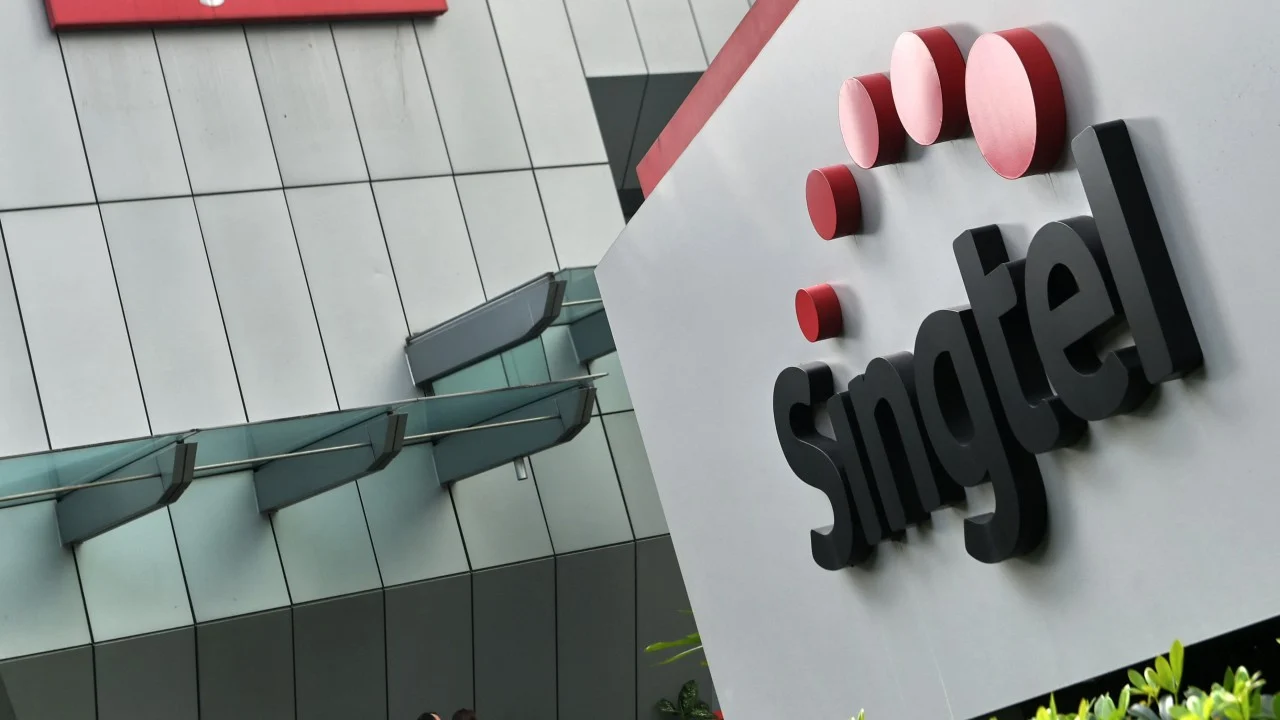 Singapur'da CEO maaşı kesildi: Şebeke arızaları maliyeti