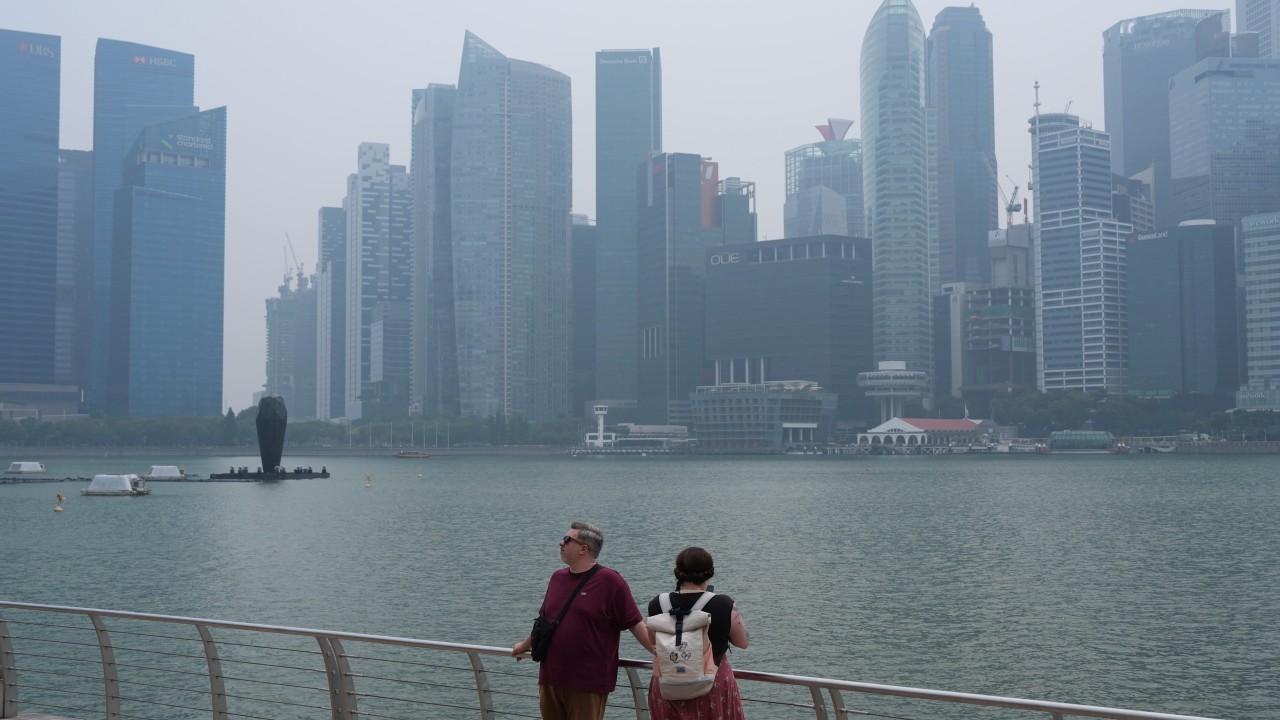 Singapur'da işten çıkarmalar pandemiden bu yana zirvede