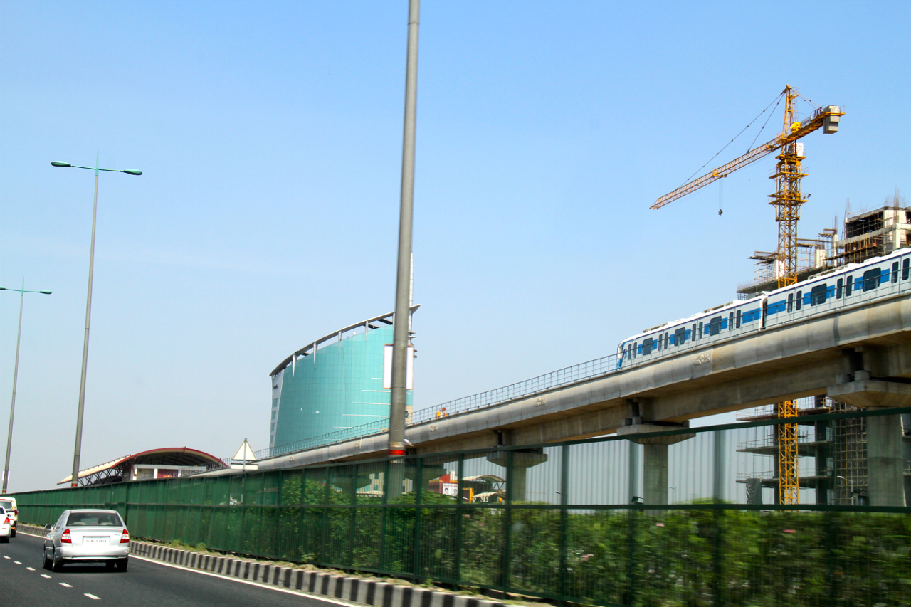 Sınırsız Kıta: Kırsal Bir İlçenin Modern Sınır Mücadelesi