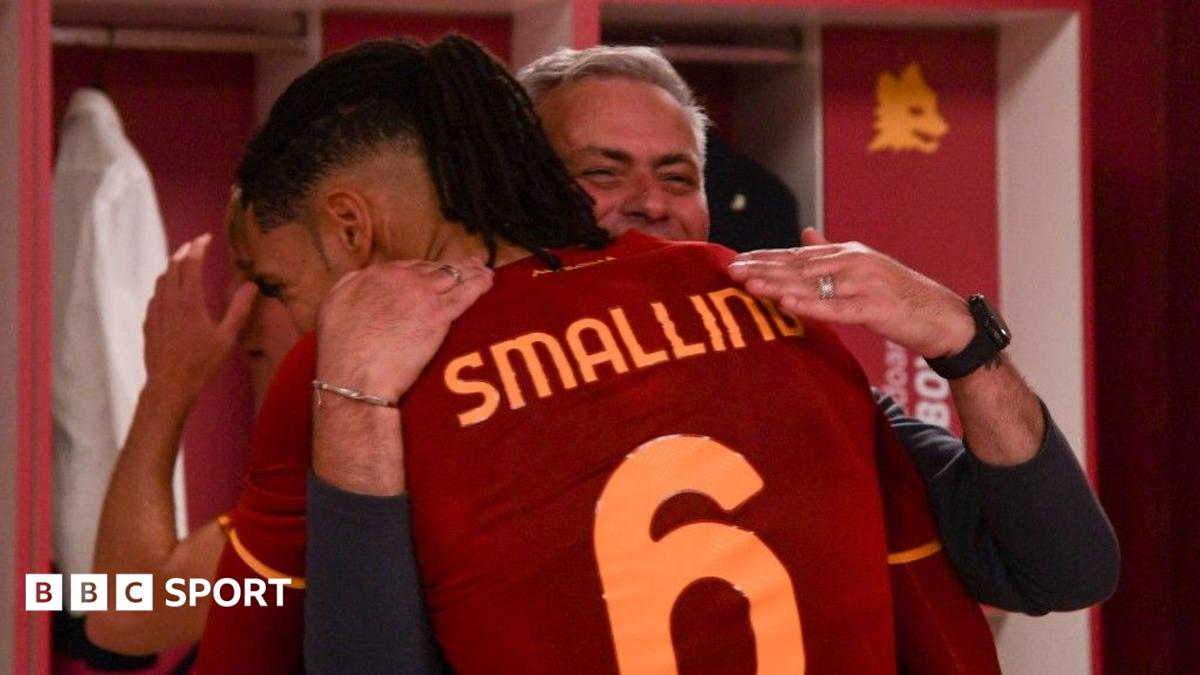 Smalling'in Yeni Kulübü: Mourinho, Ferguson ve Gelecek