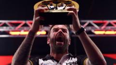 Smith, World Series of Darts Finals'ı kazandı; Littler'ın serisi sona erdi