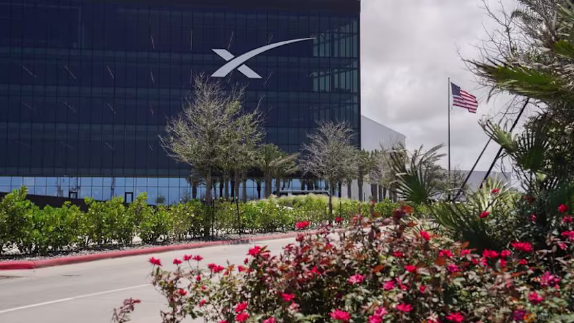 SpaceX 75 milyar dolarla rekor halka arza hazırlanıyor