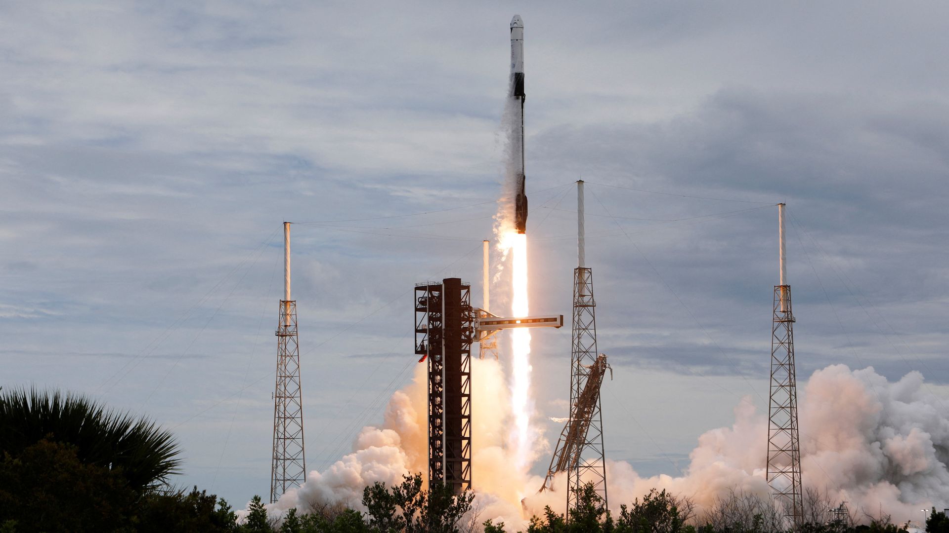 SpaceX'te Tarihi Uçuş: İlk Siyahi Kadın Komutan