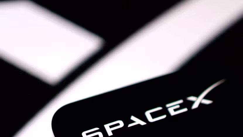 SpaceX, Spektrum Anlaşmasıyla ABD Mobil Operatörlerine Meydan Okuyor